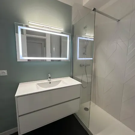 T2 53m2 Quartier Liberation Proche Arret De Tram